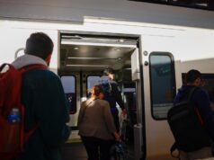 O número de passageiros do Caltrain aumentou 57% em 2025, mas o financiamento enfrenta um precipício – The Mercury News