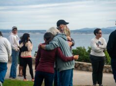 Nadador experiente em tubarões desaparecido após raro encontro com tubarões em Pacific Grove