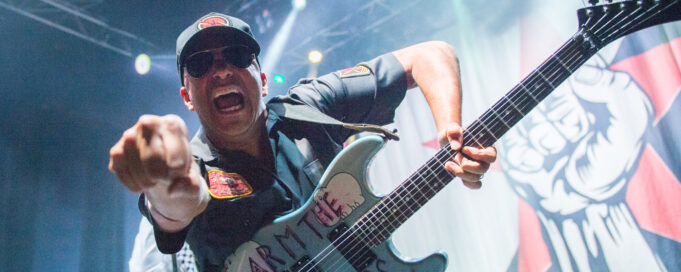 Tom-Morello-GettyImages-1167804763.jpg
