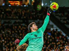 ‘Há calma lá atrás’! Lendário goleiro do United elogia Senne Lammens após vitória do Newcastle | Notícias de futebol