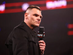 Resultados do WWE Raw, destaques (15 de dezembro): Gunther é expulso do prédio; A teoria de Austin expressa como o homem mascarado