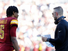 Kliff Kingsbury achava que faltava confiança a Jayden Daniels em 2025?