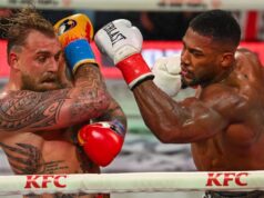 Anthony Joshua nocauteia Jake Paul no sexto round da luta dos pesos pesados | Notícias de boxe