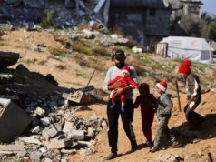 AO VIVO: Som das bombas de Israel e zumbido de drones abafam o Natal em Gaza | Notícias do conflito Israel-Palestina