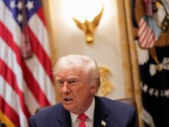 Trump amplia proibição de viagens aos EUA para incluir Síria e Palestina | Notícias de Donald Trump