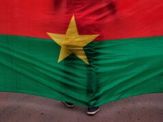 Mali e Burkina Faso proíbem cidadãos dos EUA em resposta às proibições de viagens de Trump | Notícias sobre migração