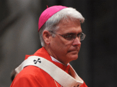 Chefe dos bispos católicos dos EUA diz que deportações de Trump espalham “massivamente” o medo