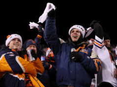 O rebatedor lateral dos Packers desmaia misteriosamente em uma noite gelada em Chicago contra os Bears