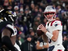 Momento exclusivo do autor de Seven Takeaways Drake Mei em Comeback Joy