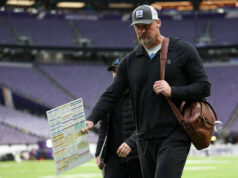 Dan Campbell prometeu ‘assistir muito’ depois de uma temporada fracassada do Lions