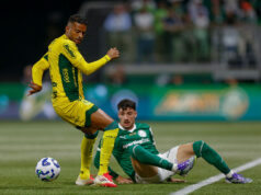 🎖️ Ballon d’OneFootball: Lateral envolvido em 22 gols, 6º colocado