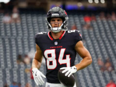 Os texanos ativaram WR Justin Watson da reserva lesionada