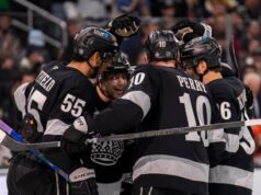 O ataque dos Kings estourou em uma vitória dominante sobre Dak