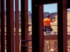 Hassett disse que a administração Trump está fazendo grandes planos para lidar com a habitação