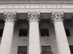 Distrito escolar de South Bay pagará US$ 5,75 milhões em meio a alegações de que professora engravidou estudante de 15 anos e fez aborto forçado