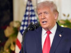 Num discurso no horário nobre, Trump disse que os preços dos automóveis e a inflação estão caindo rapidamente