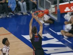 Olivier Rioux, da Flórida, o adolescente mais alto do mundo, se afogou pela primeira vez na faculdade