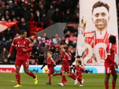 Liverpool e Wolves prestam homenagem aos filhos de Jota