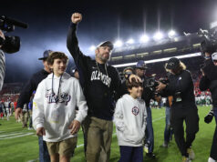 Pete Goulding e Ole Miss colocam o cansativo drama de Lane Kiffin no retrovisor com a brincadeira do CFP no primeiro turno