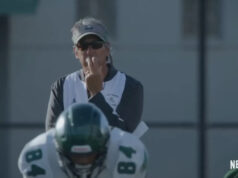 Skyline High Alumni homenageia o técnico do Oakland, John Beam, com exibição especial de ‘Last Chance You’