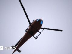 Uma pessoa morreu em uma colisão de helicóptero em pleno ar em Hammonton, Nova Jersey