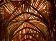 Catedral de Bruxelas celebra Natal com show de luzes