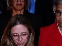 Sobreviventes se manifestam após a divulgação dos arquivos de Epstein