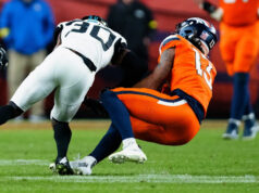 Pat Bryant recebeu alta de um hospital de Denver horas depois de sofrer uma lesão assustadora no domingo