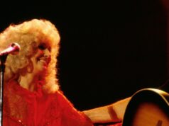 3 duetos da década de 1980 que todo fã de country e rock deveria conhecer