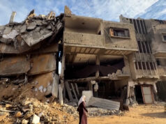 Palestinos em Gaza temem chuva enquanto edifícios danificados pela guerra desabam | Feed de notícias