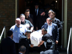 Enlutados prestam homenagem a criança de 10 anos morta no massacre de Bondi | Feed de notícias