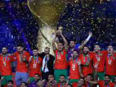 Jogadores e torcedores do Marrocos comemoram conquista da Copa Árabe | Feed de notícias