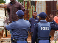 Caçada humana em andamento na África do Sul após tiroteio em massa em Joanesburgo | Violência armada