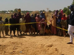 Vídeo: Nigerianos em vilarejo bombardeado pelos EUA descrevem o que aconteceu | Donald Trump