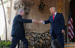 ‘Um bairro difícil”: Trump diz que a reconstrução de Gaza começará em breve | Donald Trump