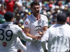 Josh Tongue cria história e se torna o primeiro jogador da Inglaterra no século 21 a… | Notícias de críquete