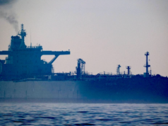 ‘Navio fantasma’ movimentando petróleo aprovado passou para a mira de Trump