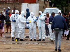 Onze suspeitos presos por tiroteio mortal em taverna na África do Sul | Notícias sobre crimes