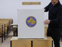 Kosovo vota em eleições antecipadas na tentativa de pôr fim a um ano de impasse político | Notícias