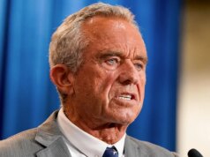 19 estados processaram a administração Trump por seu anúncio de limitar o tratamento de redesignação de gênero