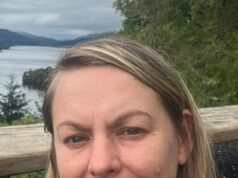 Como fumante de 40 libras por dia, minha pele estava cinza, meus lábios estavam enrugados e meus dentes caíam… mas será que um colar de £ 15 poderia realmente me ajudar a abandonar o hábito e restaurar minha aparência? ÉRICA CROMPTON