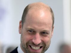 Lutando contra um braço quebrado, o príncipe William tornou-se padrinho pela primeira vez aos 16 anos – agora ele parece pronto para ser o afilhado número quatro de Hugh Grosvenor!