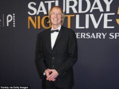 A estrela do SNL, Terry Sweeney, ataca Chevy Chase por sugerir que o comediante assumidamente gay aparecesse no esboço sobre AIDS