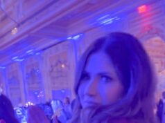 Kristi Noem dança ‘Ice Ice Baby’ na festa de Trump em Mar-a-Lago NYE … mas Barron NÃO está impressionado
