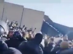 Sangue nas ruas do Irão: Protestos anti-regime tornam-se mortais à medida que várias pessoas são mortas na violência que se espalha por todo o país