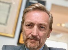 Salões de cabeleireiro como o meu são os canários na mina de carvão para os problemas económicos que se avizinham. Os aumentos de impostos de Reeves ameaçam arruinar a todos nós: o estilista MICHAEL VAN CLARKE explica por que está barrando todos os parlamentares trabalhistas…