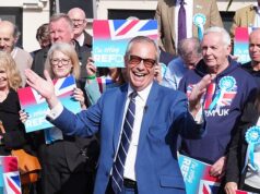 Nigel Farage promete que a reforma irá ‘dobrar ou desistir’ nas eleições locais com uma campanha de gastos de £ 5 milhões