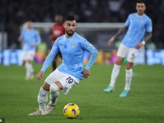 Atacante da Série A em negociações de transferência de £ 25 milhões para transferência para a Premier League, as últimas novidades sobre Raheem Sterling e um acordo de saída com o Man United: TRANSFER WINDOW WATCH