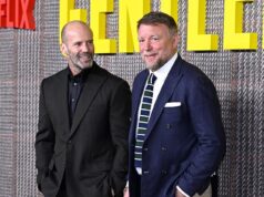 Guy Ritchie, Vinnie Jones e Jason Statham se reunirão mais uma vez para o novo filme de gangster Viva La Madness