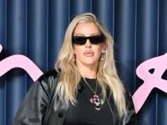 A grávida Ellie Goulding revela que namora mulheres entre relacionamentos ‘tóxicos e apaixonados’ com homens – antes de dar as boas-vindas ao primeiro filho dela e do namorado Beau Minniear